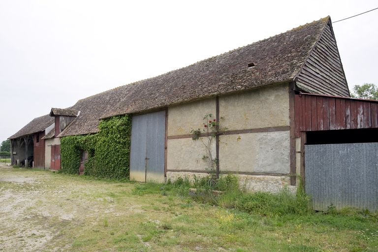 Ensemble des fermes du domaine du château de Courcival