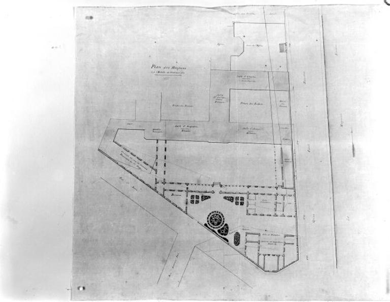 Hôpital Saint-Joseph, puis hôpital Saint-Julien, puis maison de retraite, 29 à 43 quai Paul-Boudet, Laval