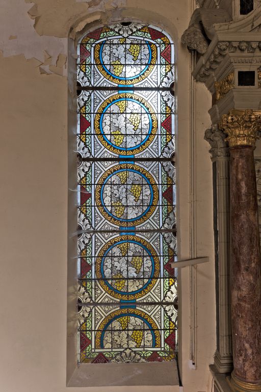 Ensemble de 2 verrières décoratives (baies 1 et 2) - Église paroissiale Saint-Gervais, La Bazouge-de-Chémeré