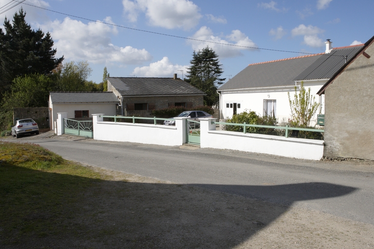 Ferme puis ateliers de tissage et de teinture, Kergourdin, 2e ensemble