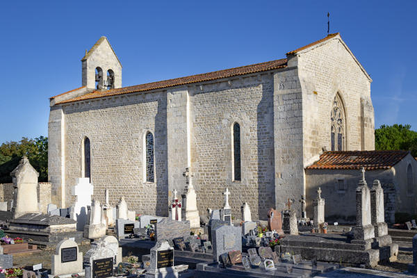 Chapelle templière puis église paroissiale Notre-Dame de Puyravault