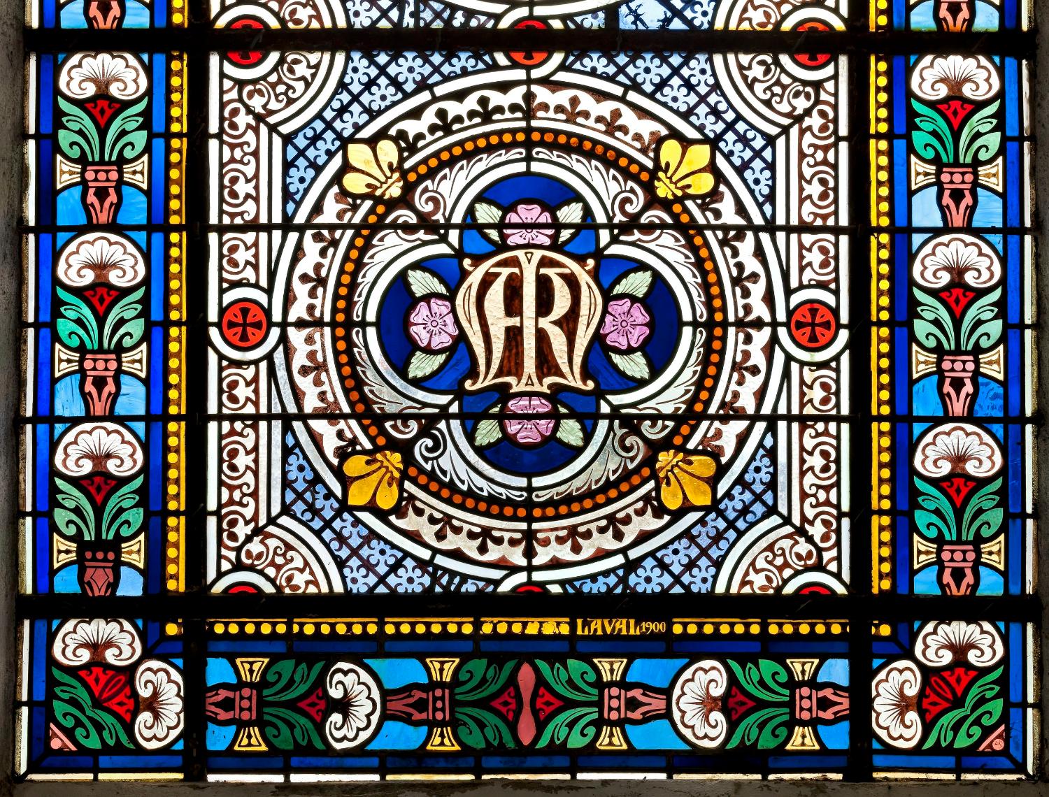 Ensemble de 3 verrières décoratives (baies 229, 230 et 231), grande chapelle, Institution de l'Immaculée Conception, Laval