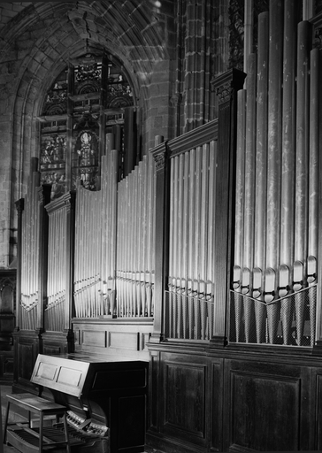 Orgue, place Saint-Aubin