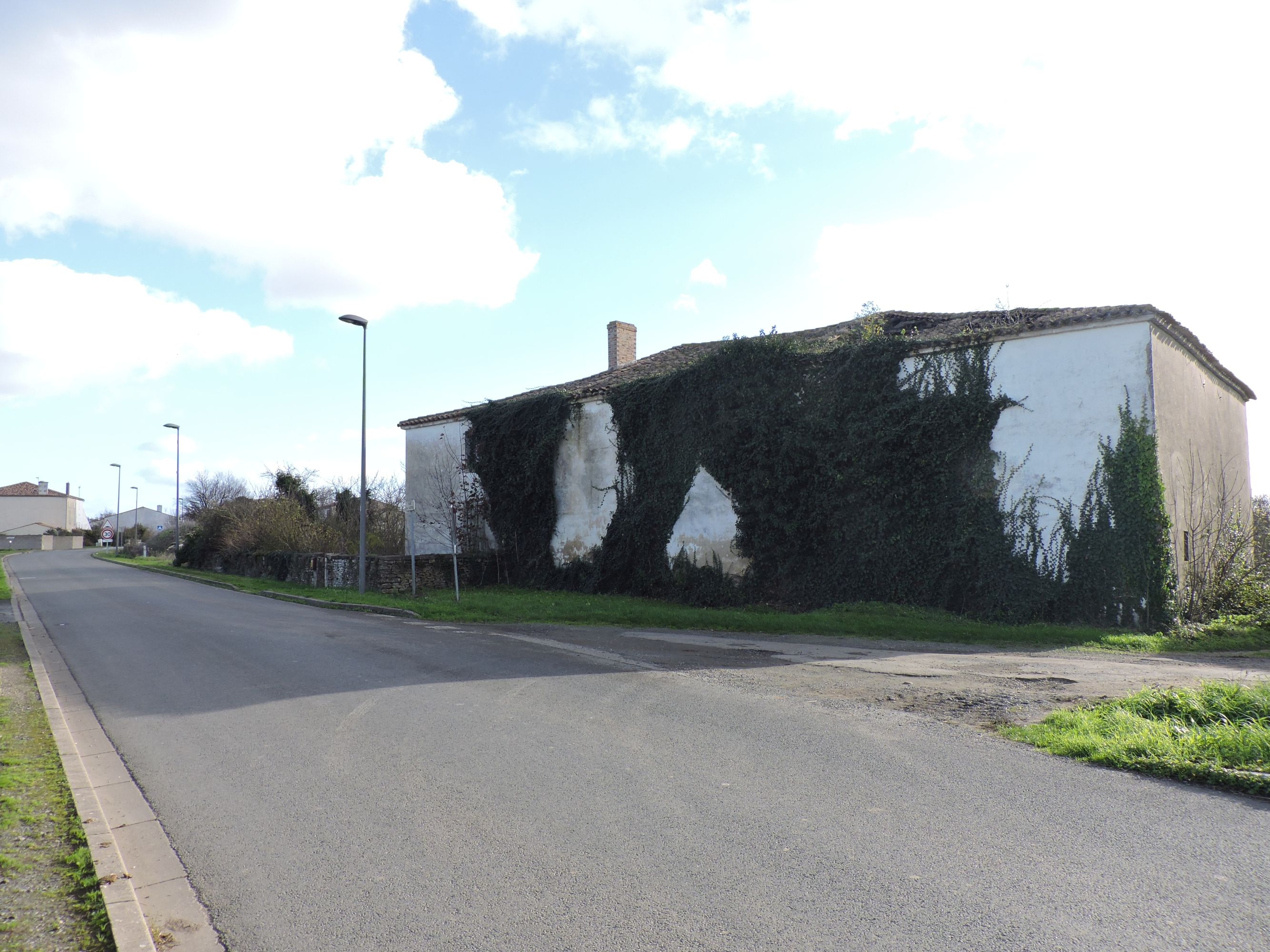 Ferme, actuellement maison ; la Grande Bernegoue, 2 rue de l'Autize