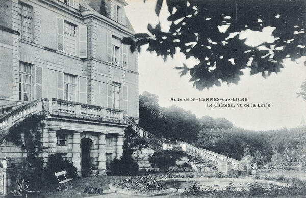 Château de Sainte-Gemmes, puis asile d'aliénés actuellement hôpital psychiatrique dit Centre de Santé Mental Angevin (CESAME)