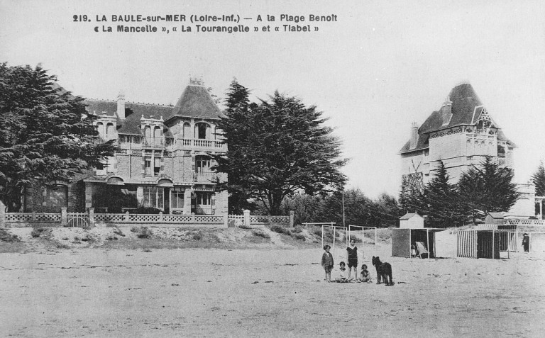 Maisons jumelles dites villas balnéaires La Mancelle et La Tourangelle actuellement immeubles à logements Lou Mas et la Tourangelle, 47, 48 esplanade Benoit