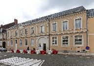 Maison puis école communale de filles puis Collège d'Enseignement Général, actuellement groupe scolaire.