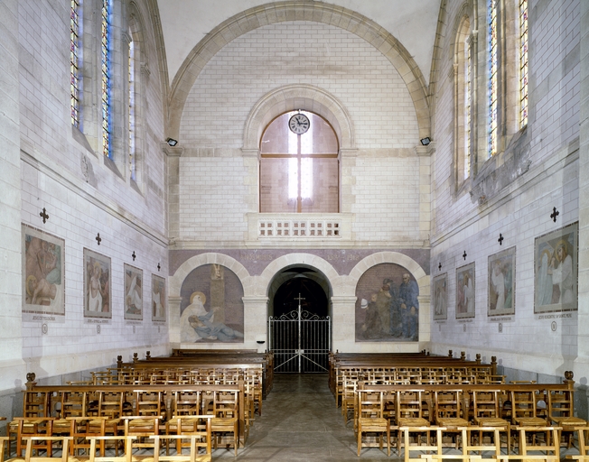 Monument aux morts, église paroissiale Saint-Martin, Le Cellier