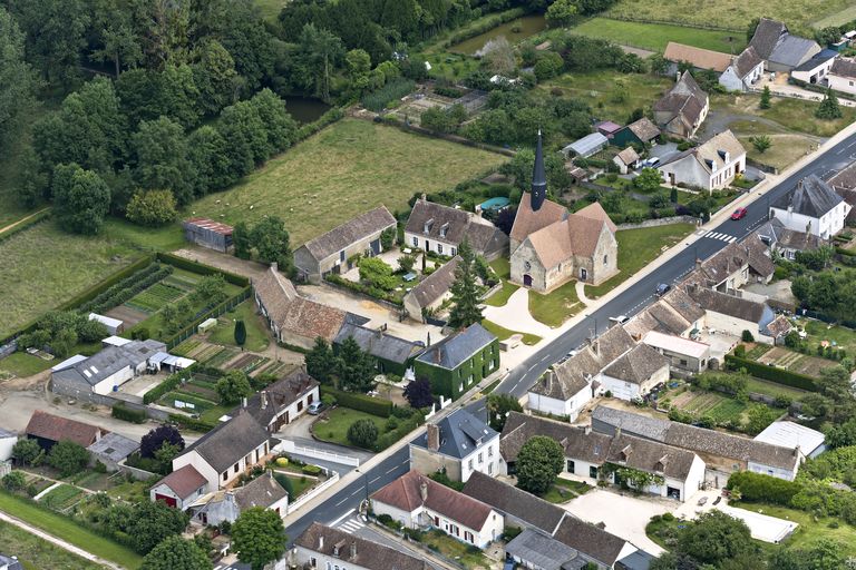 Le village d'Aulaines à Bonnétable.