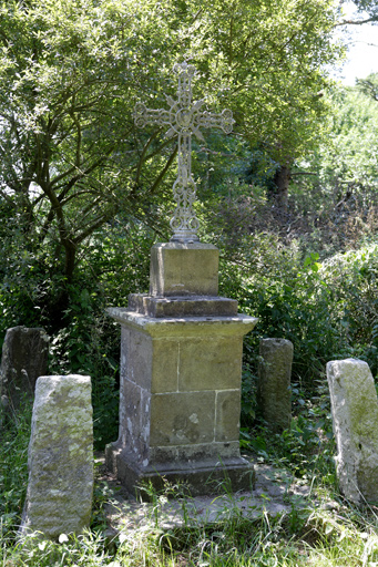 Croix de chemin, dite croix de Maisonneuve-de-Gras