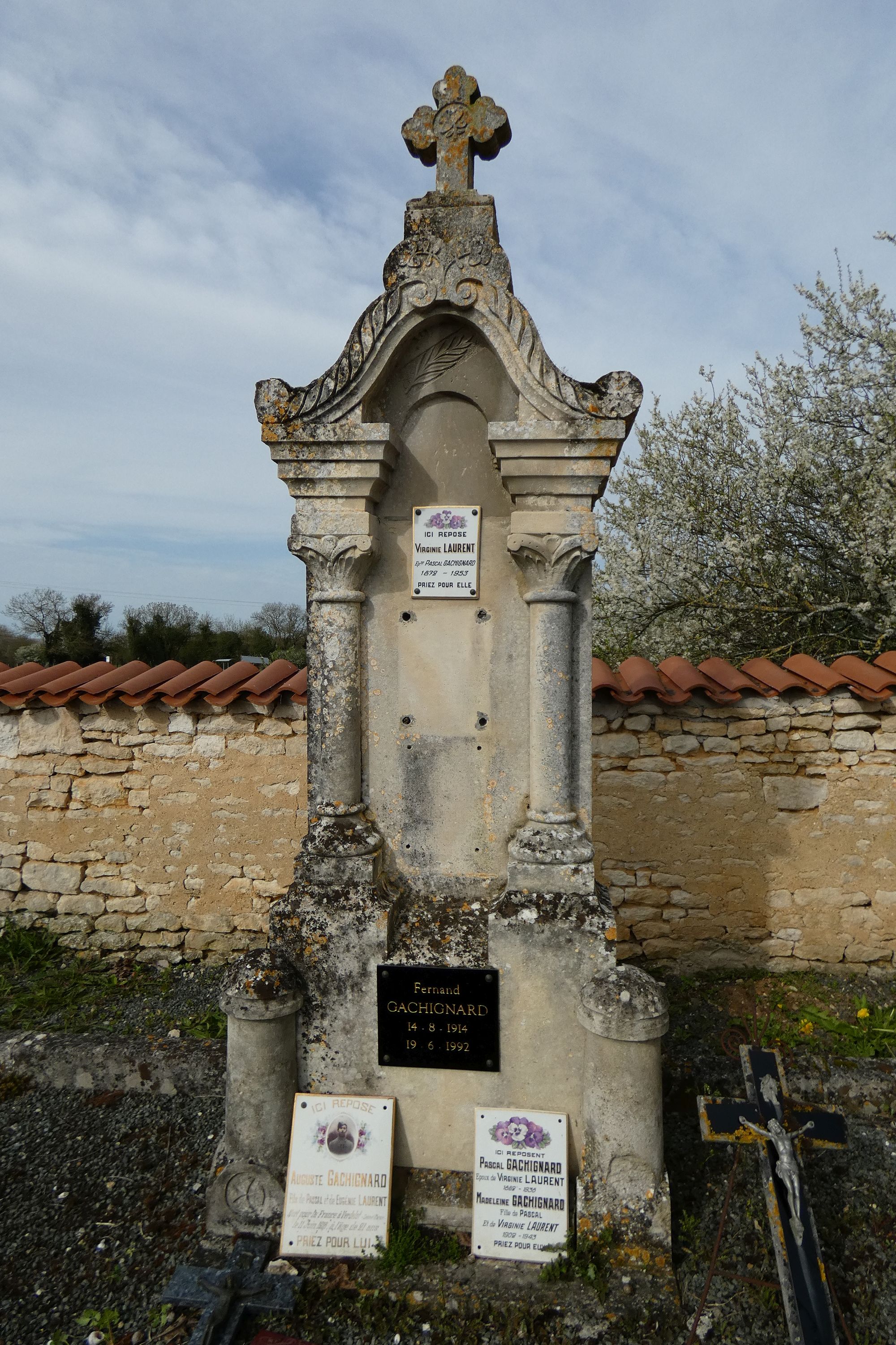 Tombeau d'Auguste Gachignard, soldat de la guerre 1914-1918