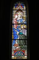Ensemble de 2 verrières historiées et de 4 verrières décoratives : apparition de la Vierge à saint Dominique, sainte Famille (baies 9 à 14) - Église paroissiale Notre-Dame-de-l'Assomption, Commer