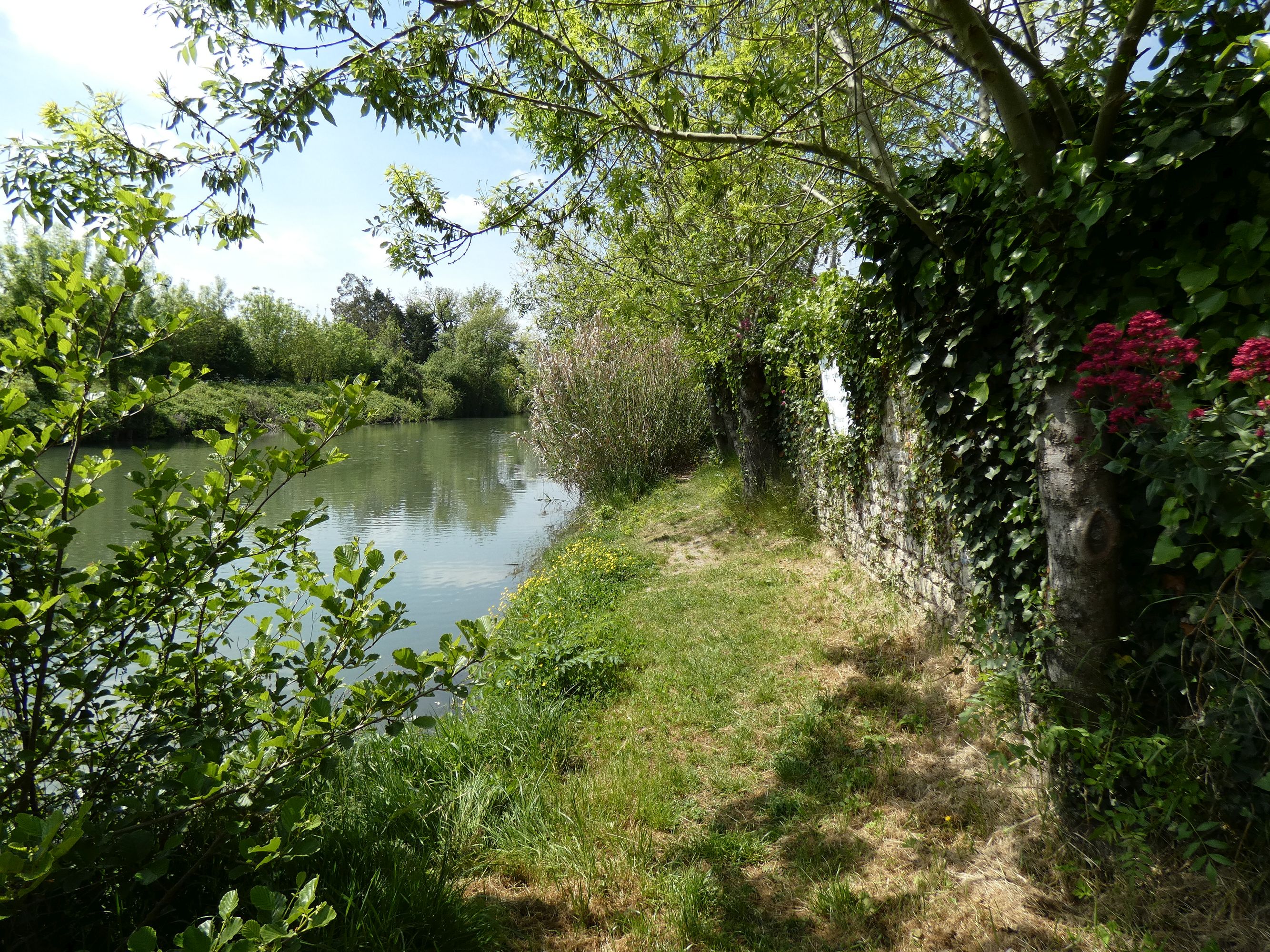 Port et lavoir ; 24 chemin du Halage