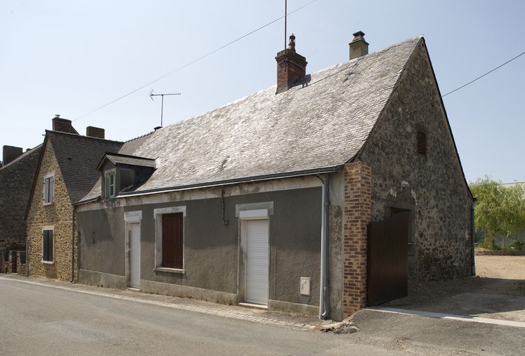 Maison, puis ferme, actuellement maison - Route de Sainte-Suzanne, 5e maison, Saint-Léger