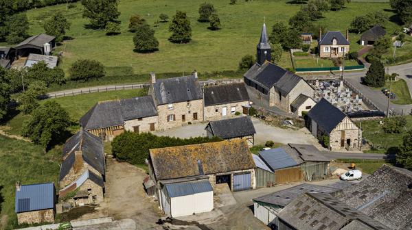 Bourg de Rennes-en-Grenouilles