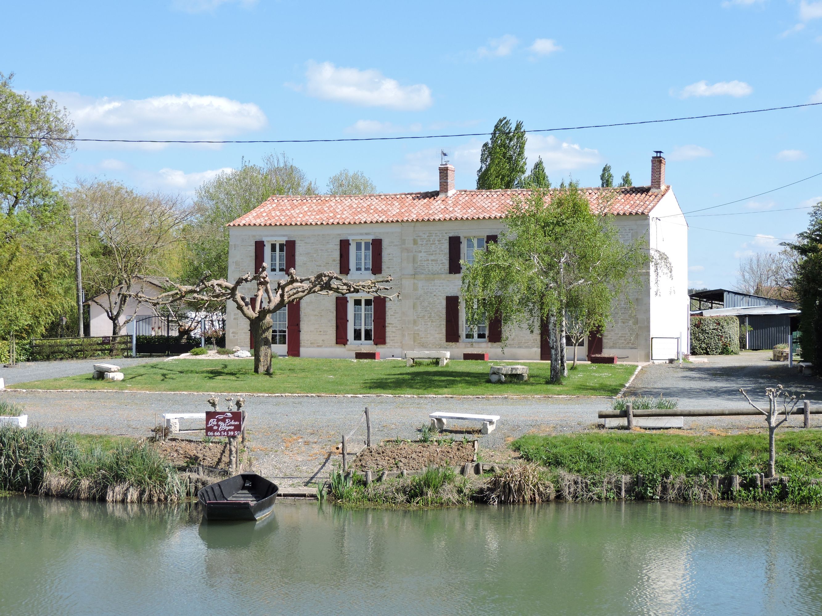 Ferme, actuellement maison, 14 Bazoin