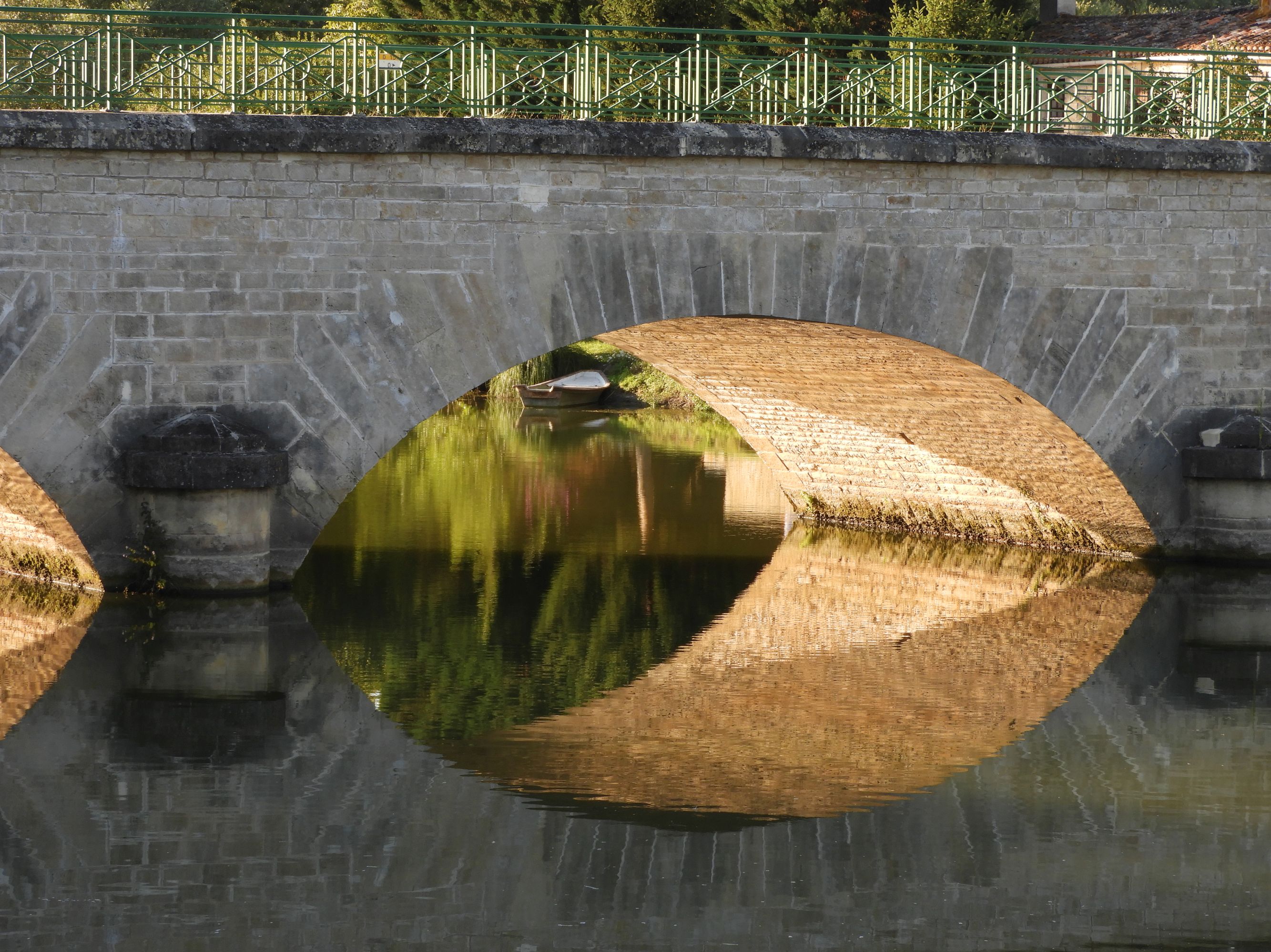 Passage de la Pichonnière puis ponts de la Croix des Mary