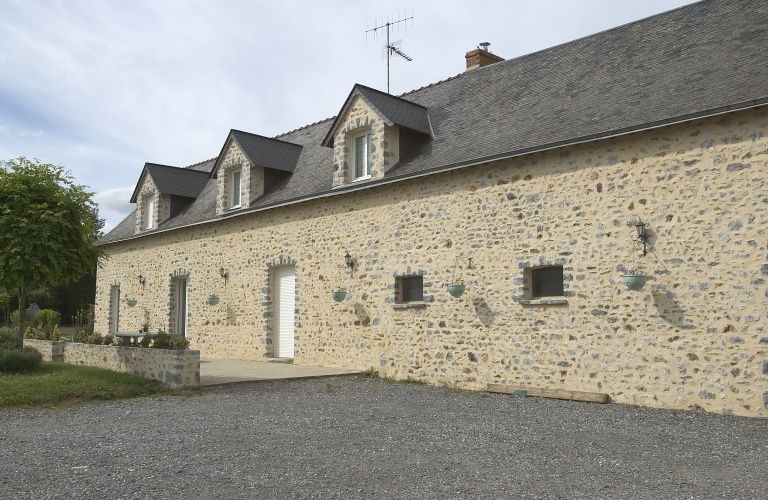 Ferme, puis écart, puis de nouveau ferme, le Busson