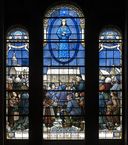 Ensemble de 3 verrières historiées : apparitions de la Vierge à la Salette, à Lourdes et à Pontmain (baies 9, 10 et baie occidentale) - Chapelle Notre-Dame-du-Chêne, Saint-Martin-de-Connée