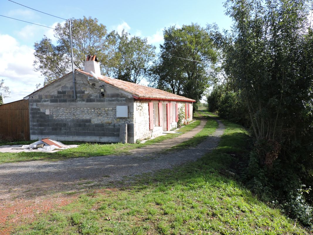 Maison ou hutte ; la Bonde des Jourdain