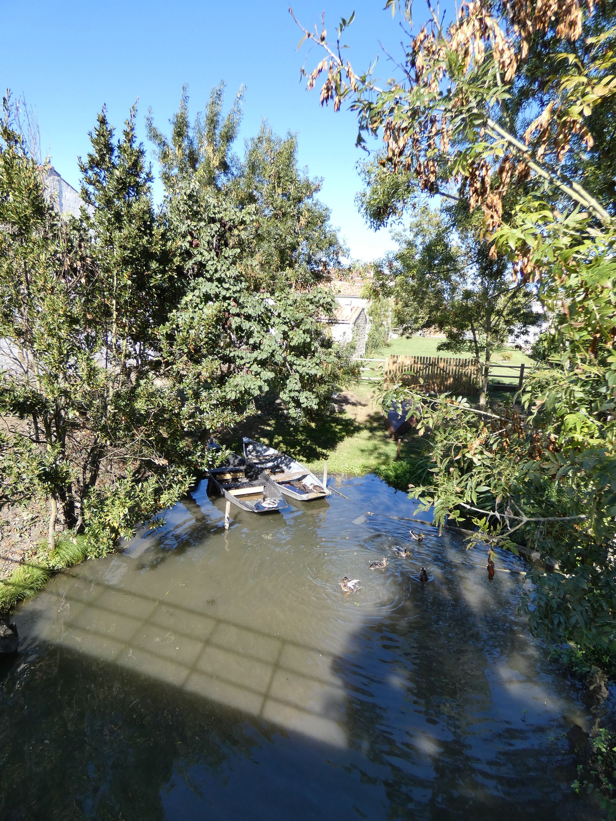 Port ; chemin du Halage, impasse du Bac