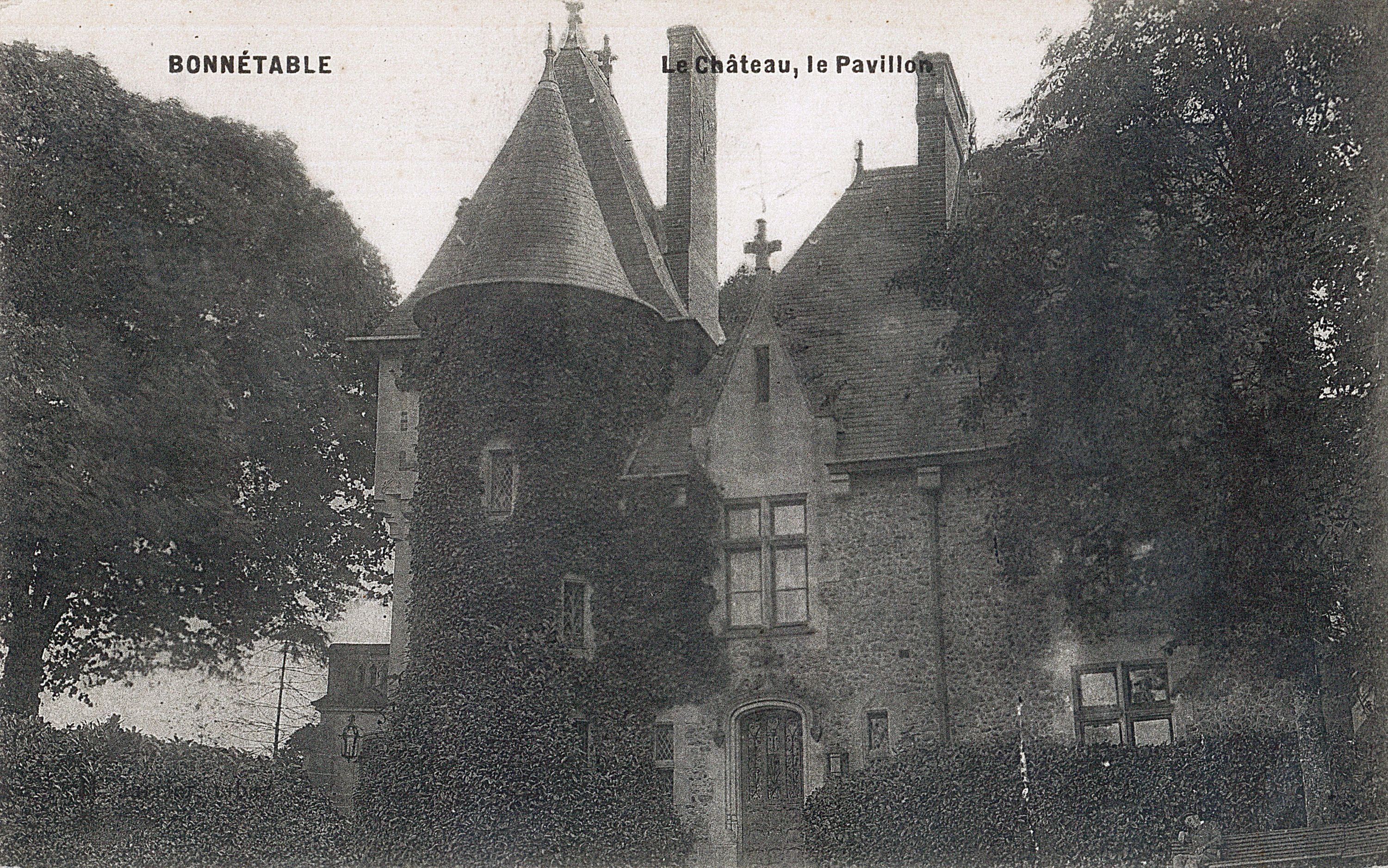 Les communs du château de Bonnétable