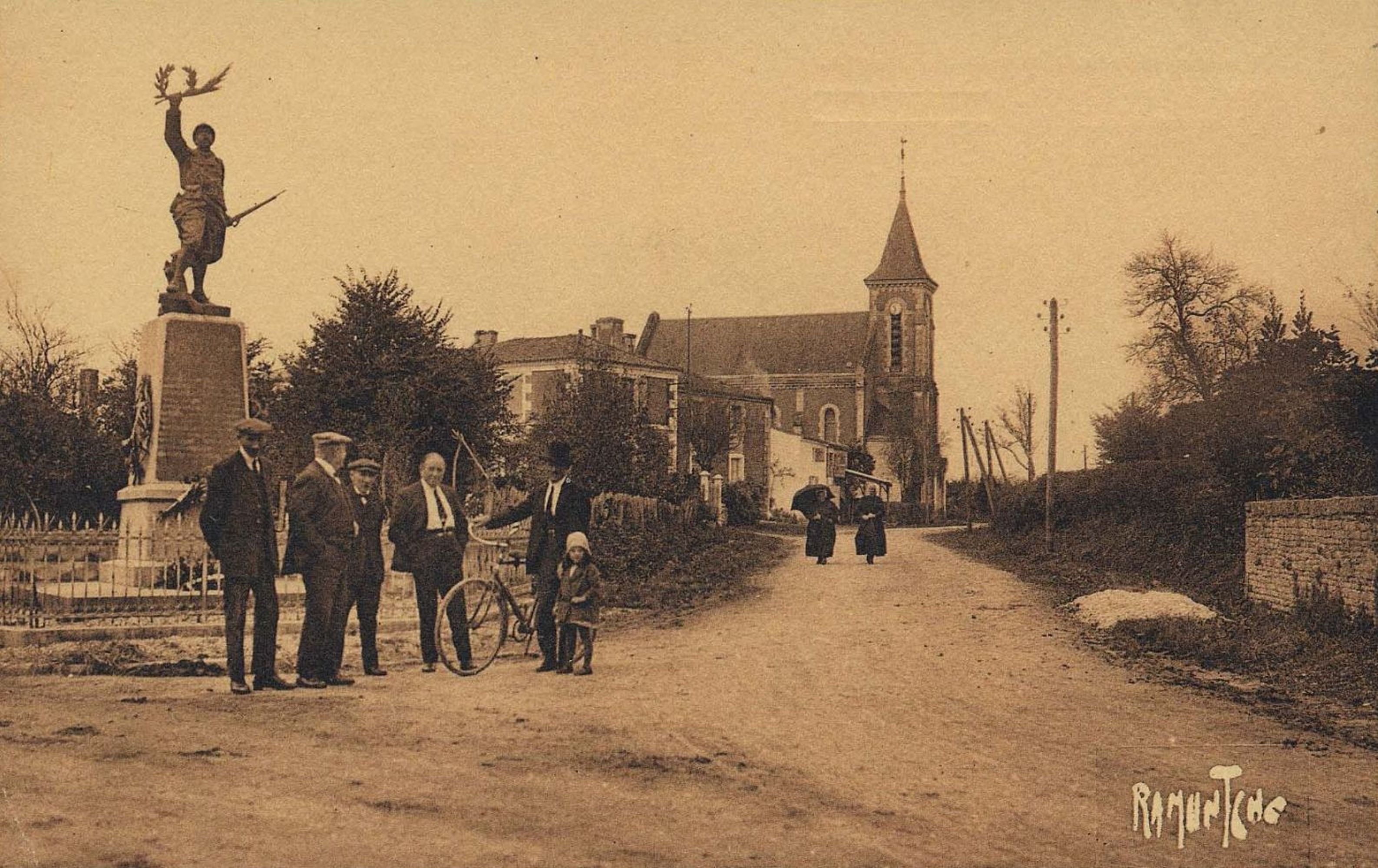 Le Mazeau : présentation de la commune