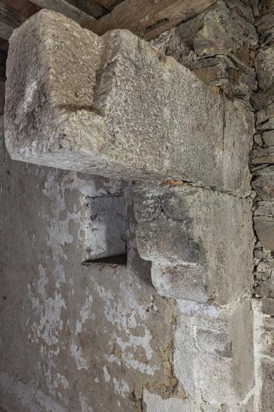 Hameau, château et motte castrale de la Grivellière