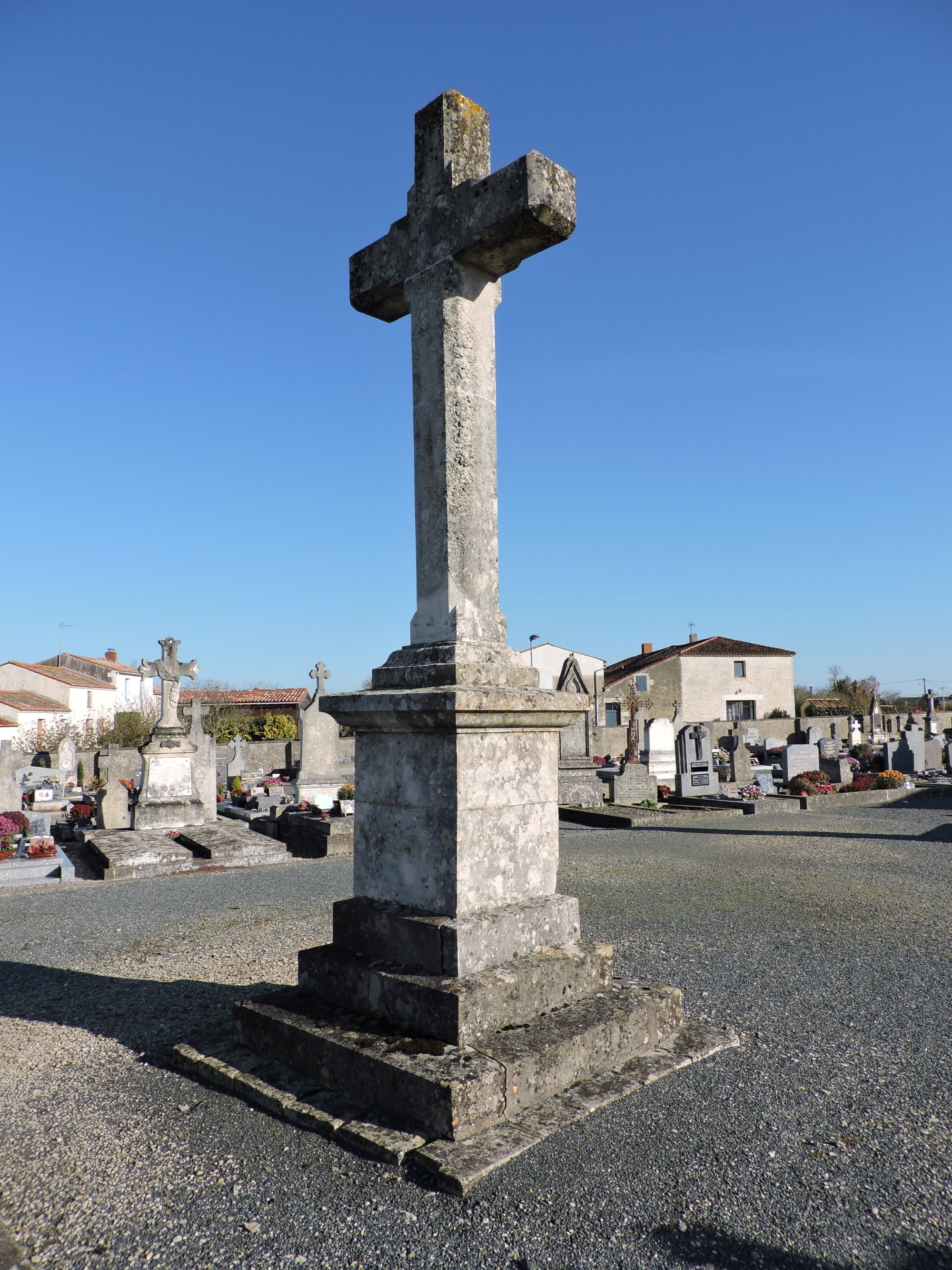 Croix de cimetière