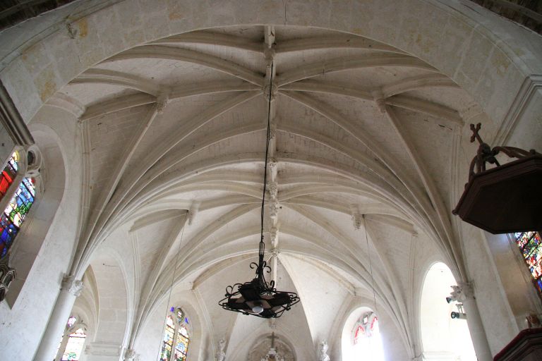 Église paroissiale Saint-Martin de la commune de la Bruère-sur-Loir