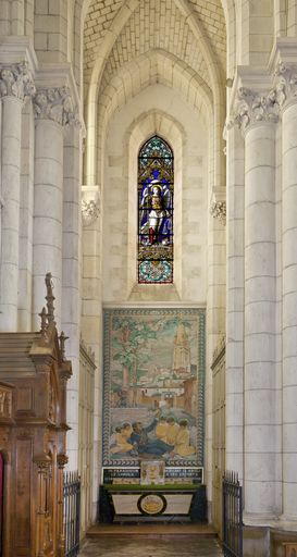 Monument aux morts, église paroissiale Saint-Jean-Baptiste du Loroux-Bottereau