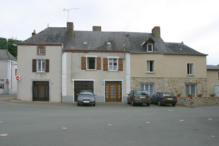 Maison - 6 place de l'église, Saint-Jean-sur-Erve