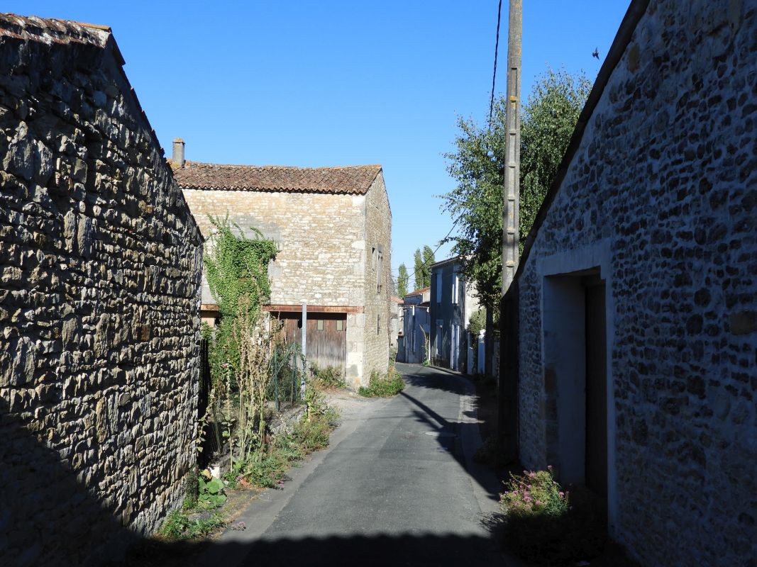 Bourg de L'Île-d'Elle