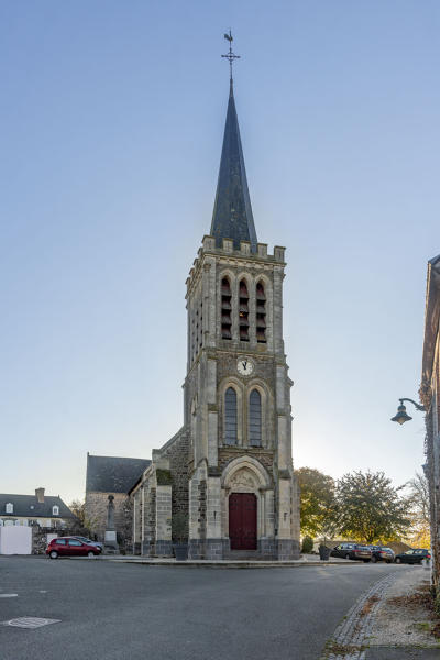 Église paroissiale Saint-Martin de Contest