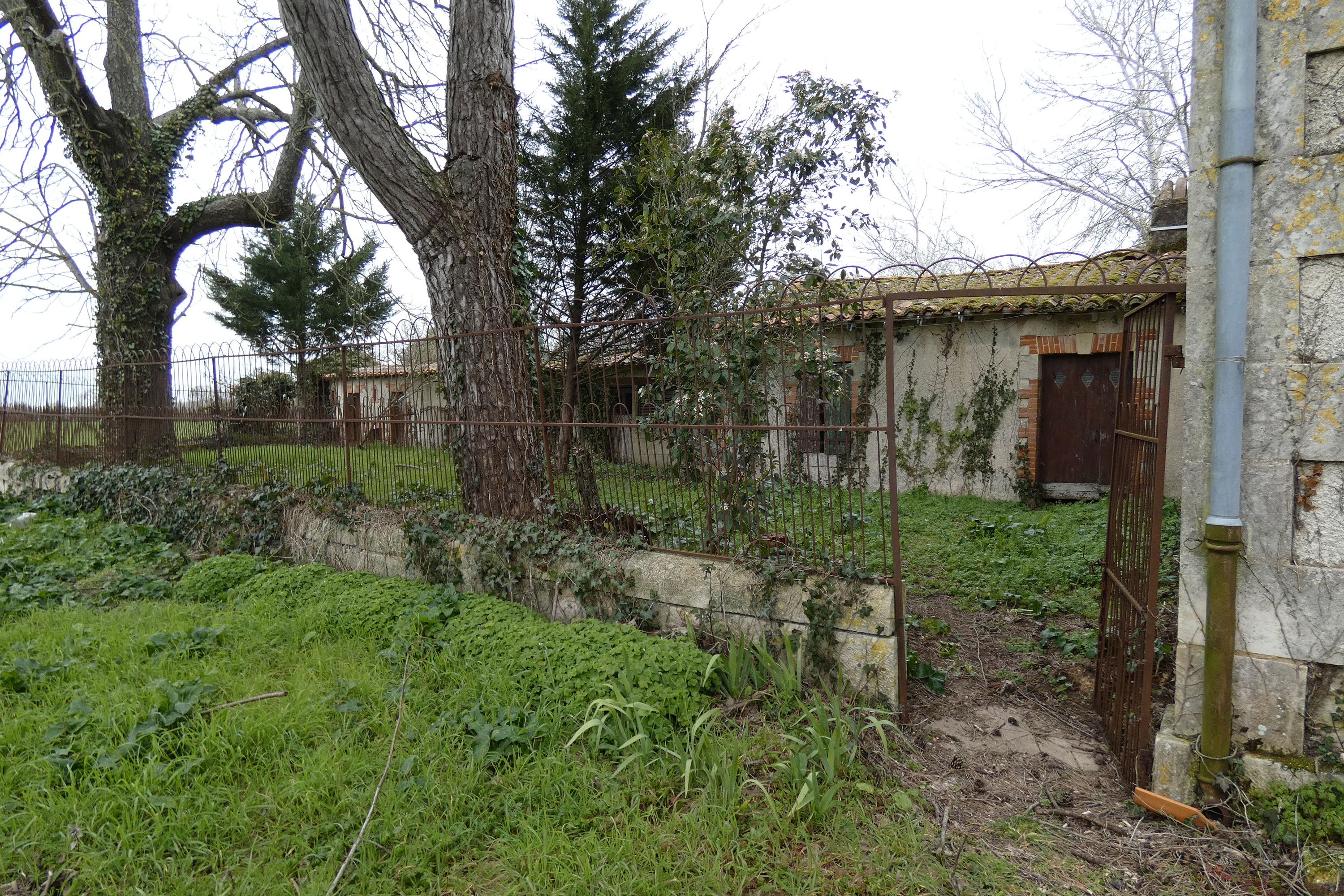 Ferme dite la Cour de Cellette, actuellement maisons, 90 et 94 rue de la Frémondière