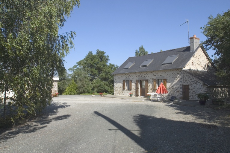 Ferme, actuellement maison, les Vallées