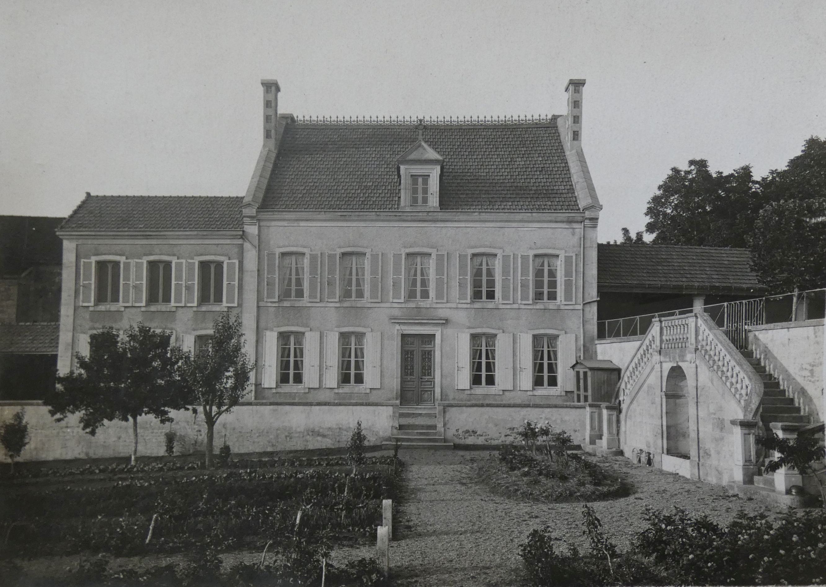 Demeure dite la Cantardière, puis école primaire privée de garçons Saint-Martin, puis collège privé Saint-Martin