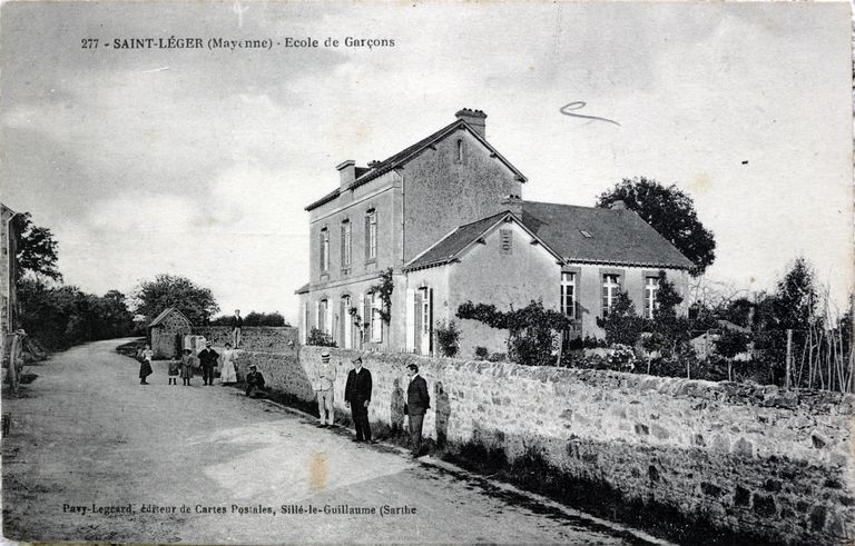 Mairie-école de garçon, actuellement école maternelle et primaire