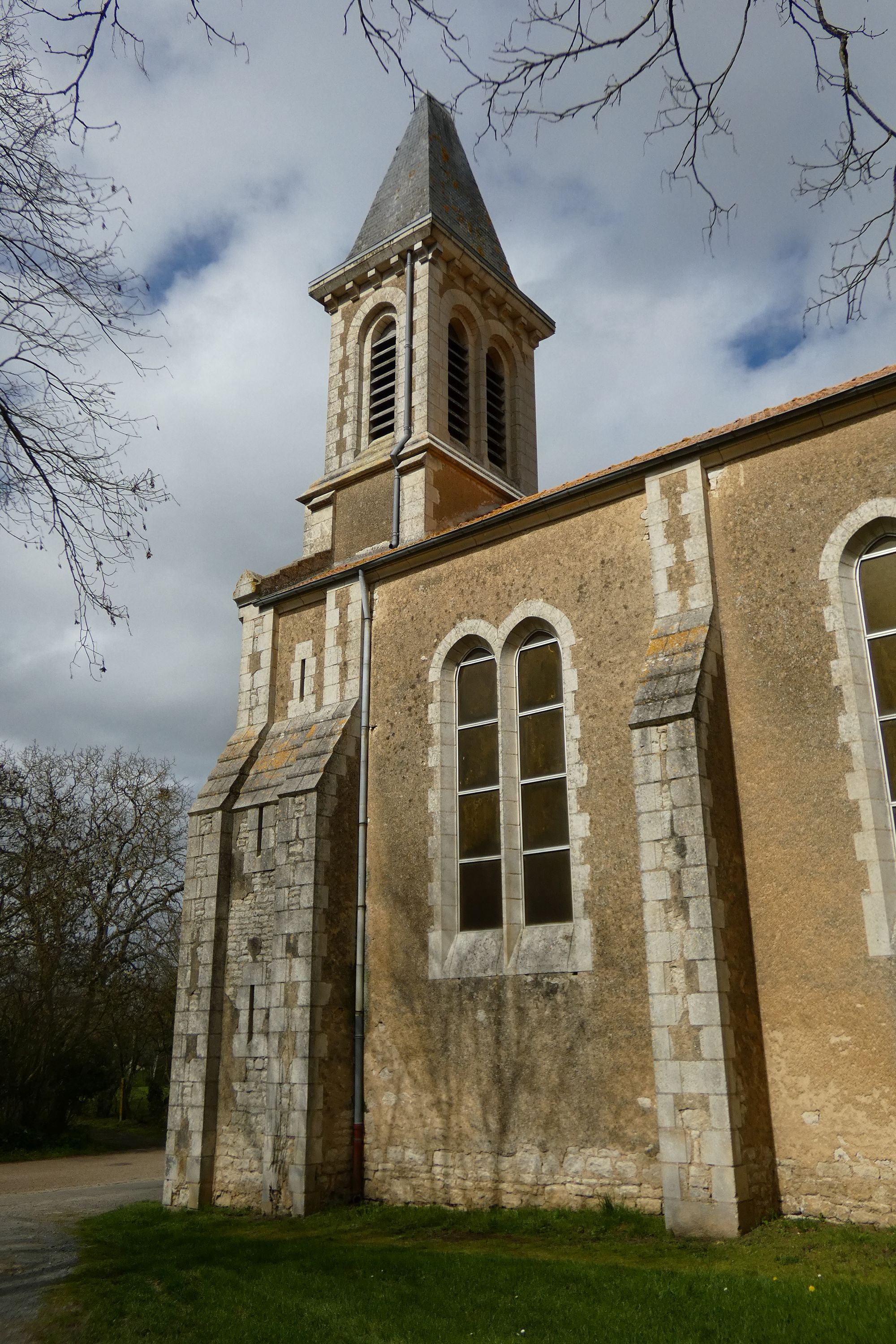 Eglise de Sainte-Christine, place Gabriel-Delaunay