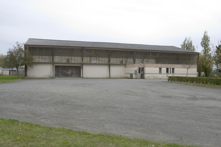 Salle des fêtes dite salle polyvalente, route de La Bazouge