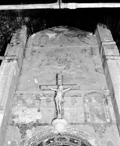 Ensemble de l'arc triomphal de l'ancienne église Notre-Dame à Chemillé-Melay : Assomption