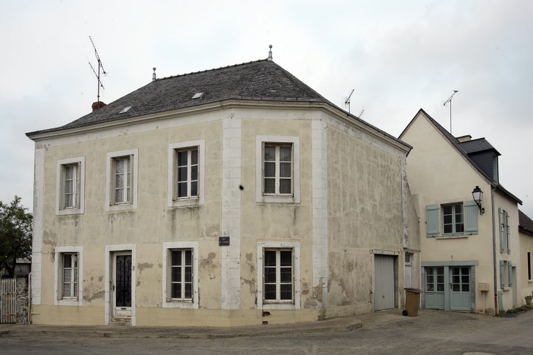 Maison - 2 rue du Plessis, 1 rue du Prieuré, Saulges