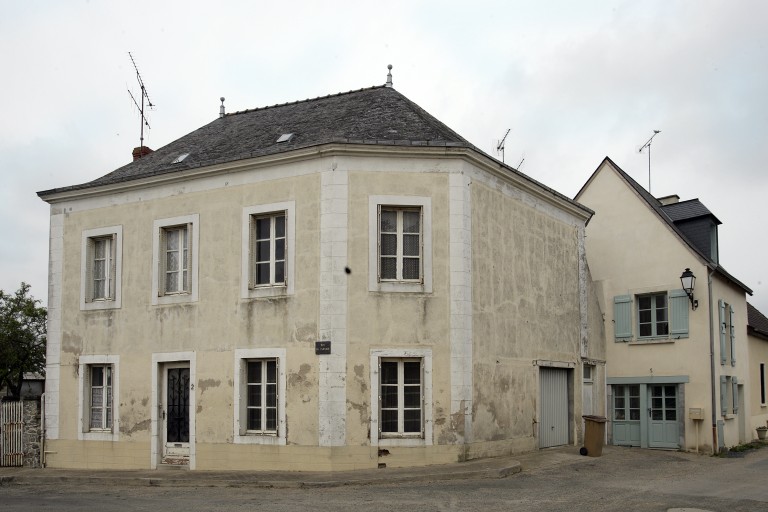 Maison dite la Grande Maison - 3 rue du Prieuré, 1ère maison, Saulges