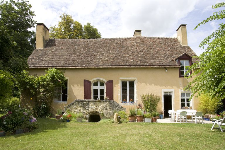 Maison seigneuriale, puis presbytère, actuellement maison