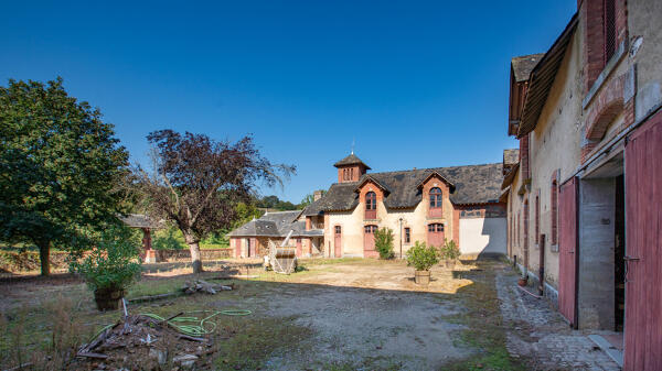 Communs du château de la Valette