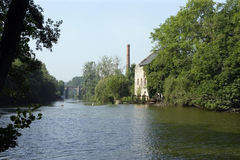 Moulin à farine et filature, puis corderie, puis fonderie et usine de construction mécanique, dites usine Pellier puis Mayenne Fontes Industrie