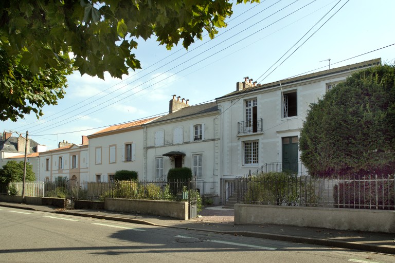 Îlot 17, quai Eole ; rue de l' Eglise ; rue Pronzat ; place Charles-Querbez, Paimbœuf