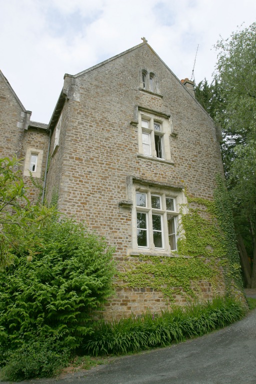 Presbytère, actuellement maison - 2 rue Creuse, Saint-Jean-sur-Erve