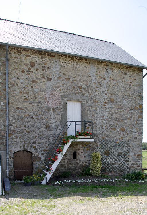 Manoir, actuellement ferme - le Fay, Saint-Léger