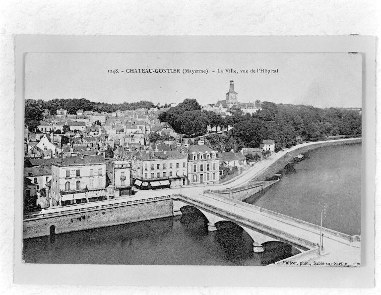 Pont dit vieux pont de Château-Gontier